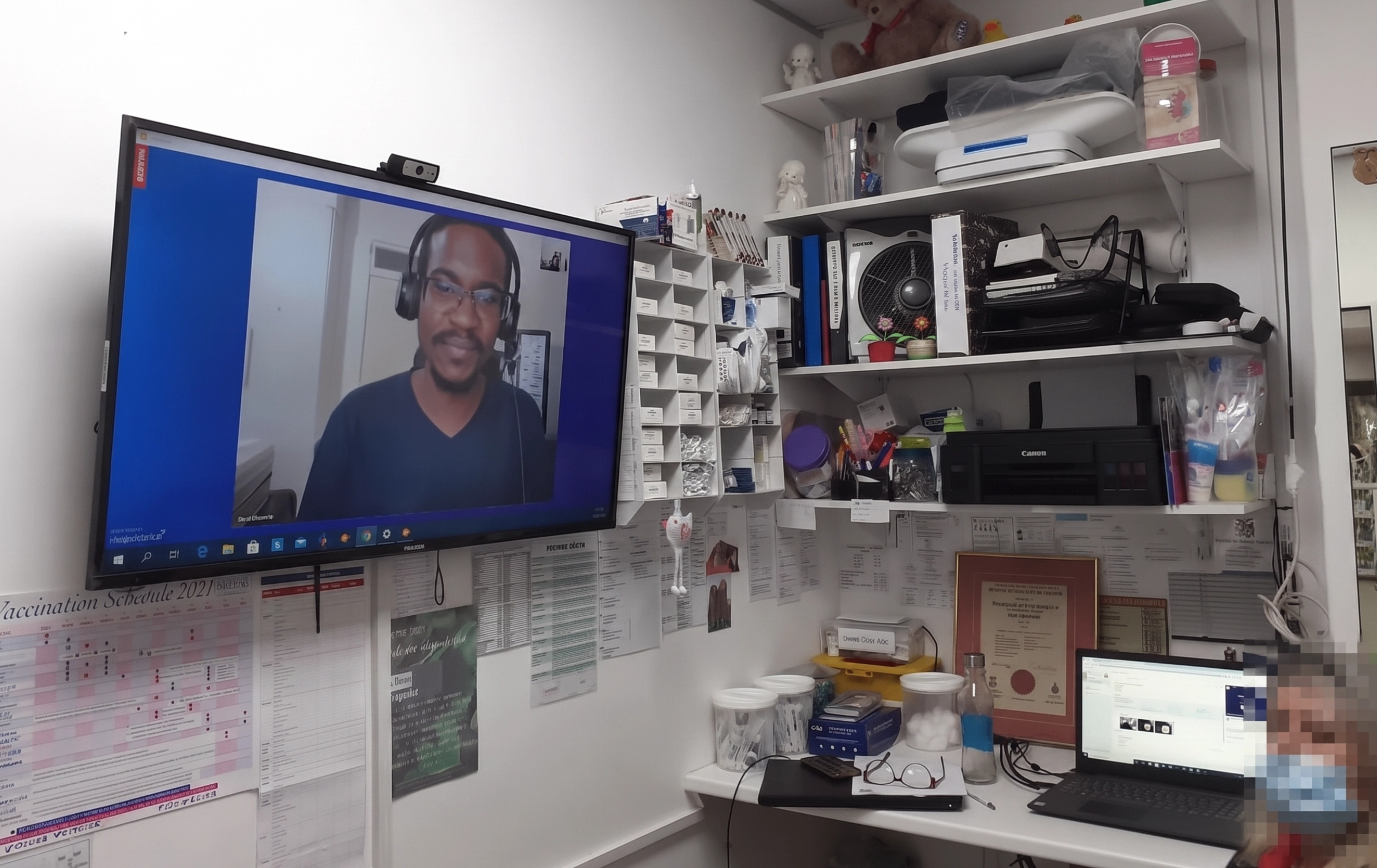 Healthforce | How Might We Photo of a telemedicine solution in a clinic